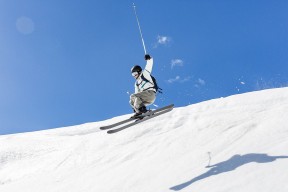 爆冷引发热议！，大坂直美在加拿大队比赛中出色发挥赢得满堂喝彩